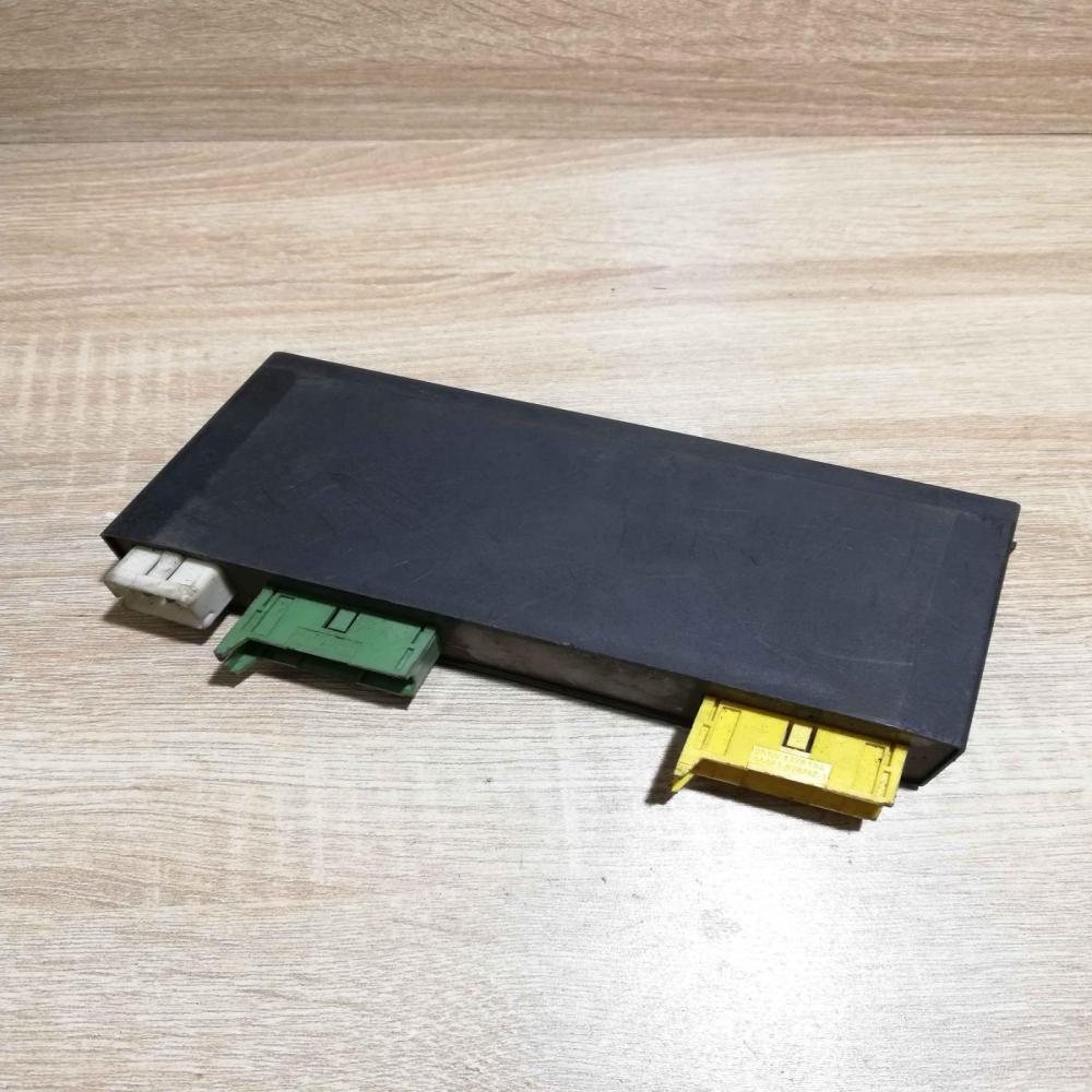 1389007   Central body control module BMW 5 E34