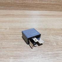 8D0951253   Other relay Volkswagen PASSAT B5