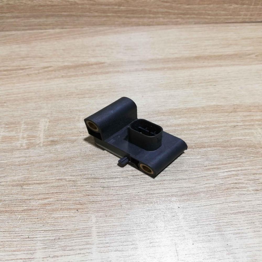 6956485  Unit Airbag deployment crash/impact sensor BMW 3 E90 E91