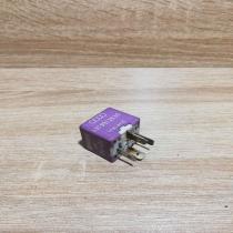 431951253G   Other relay Audi A4 S4 B6 8E 8H