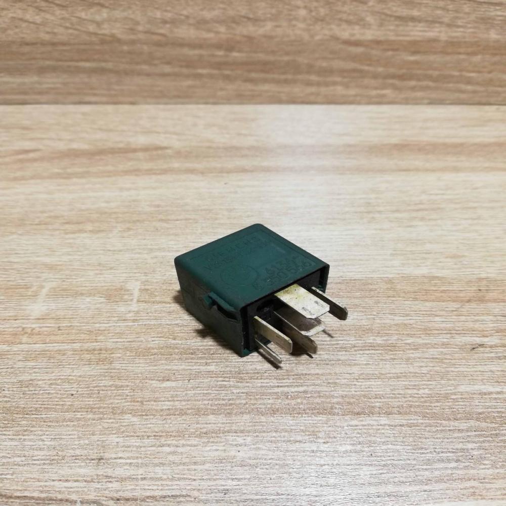 8350566   Other relay BMW 3 E36