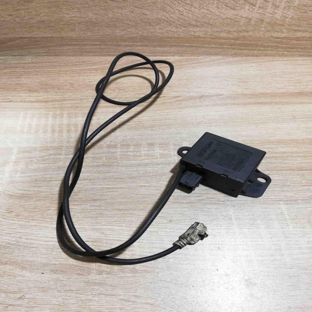 9609688880 579800100  Airbag deployment crash/impact sensor Peugeot 605