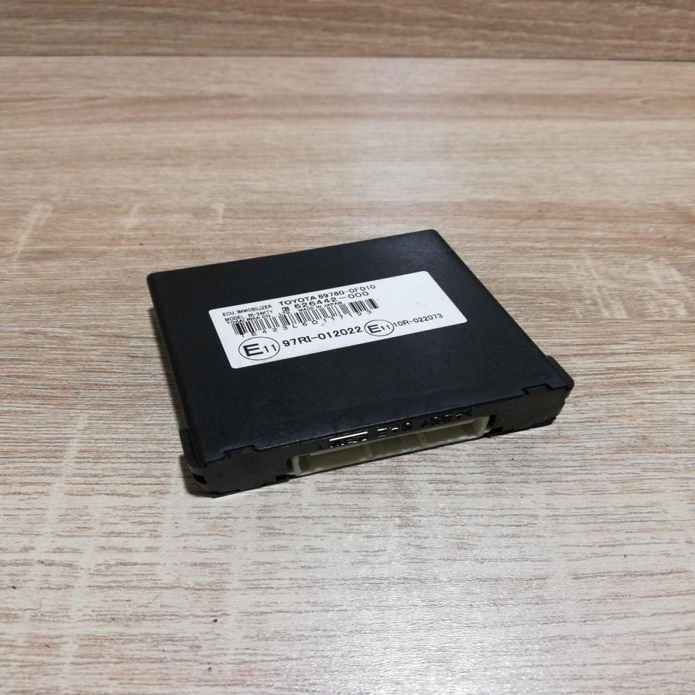 89780 0F010 626442 000  Immobilizer control unit/module Toyota Corolla Verso AR1