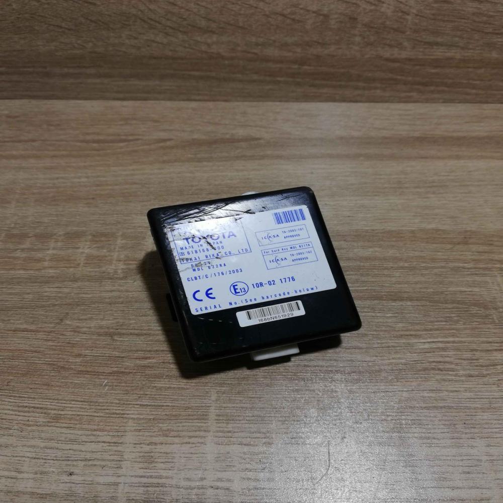 89741 0F010   Door control unit/module Toyota Corolla Verso AR10