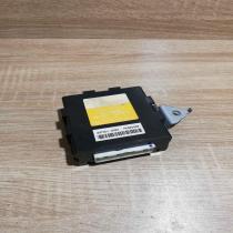 08190 0F810   Alarm control unit/module Toyota Corolla Verso AR10