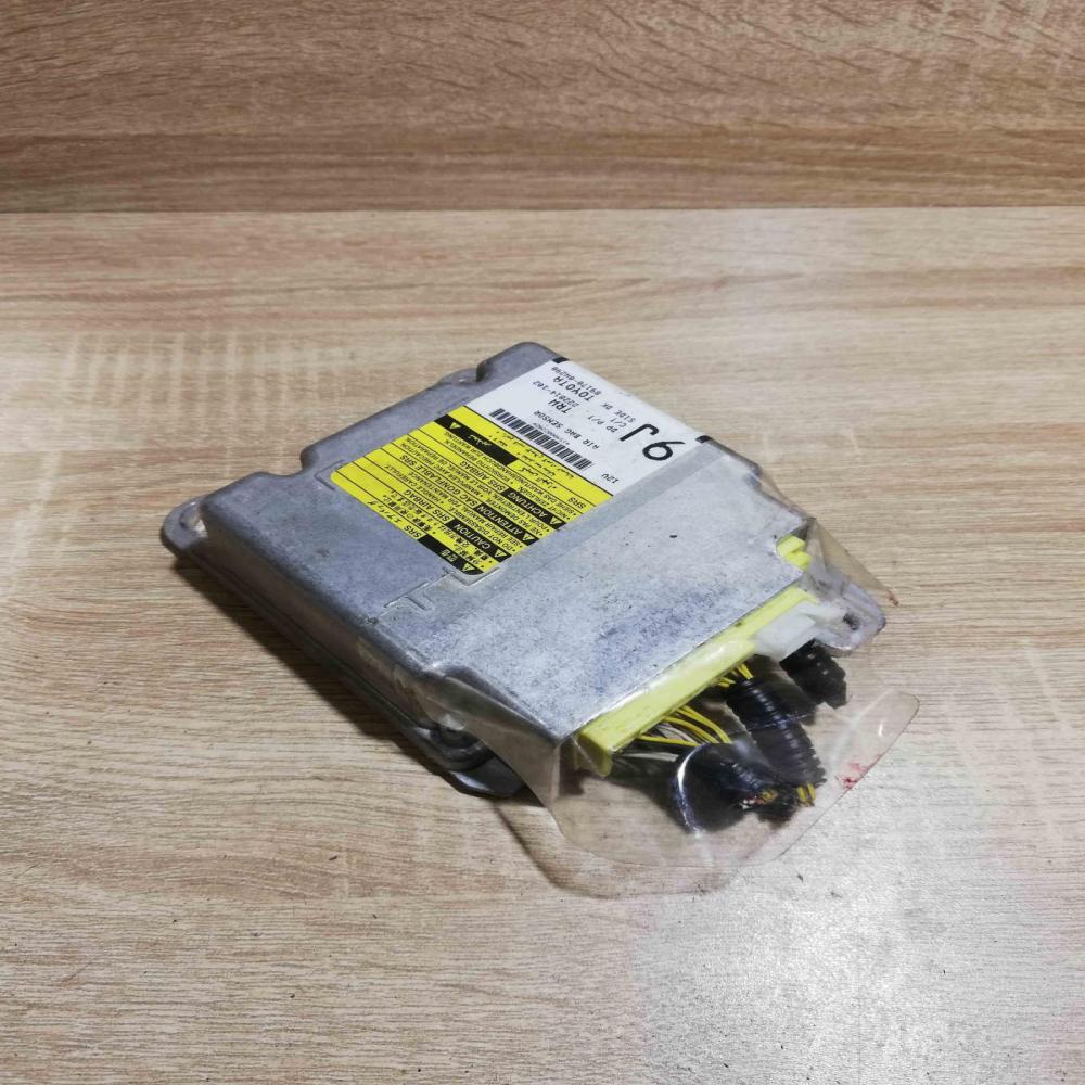 89170 0W290 222814 102  Airbag control unit/module Toyota Auris 150