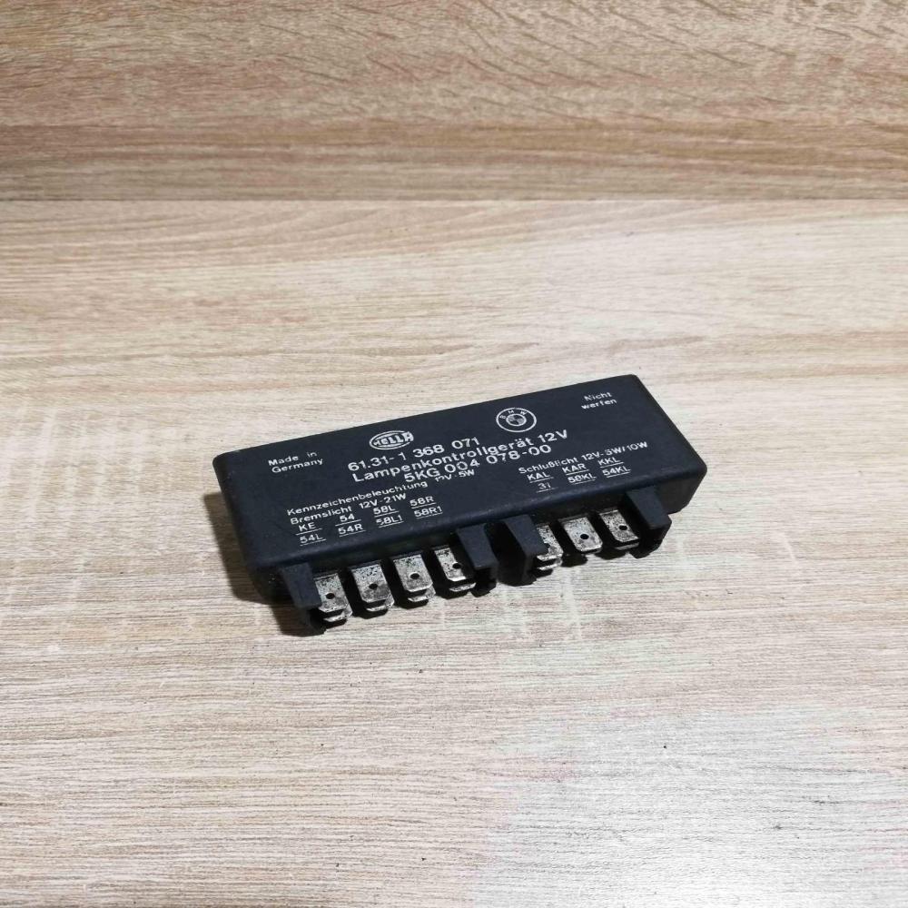1368071 5KG004078  Other relay BMW 3 E30