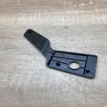 8W6823746   Fender mounting bracket Audi A4 S4 B9 8W