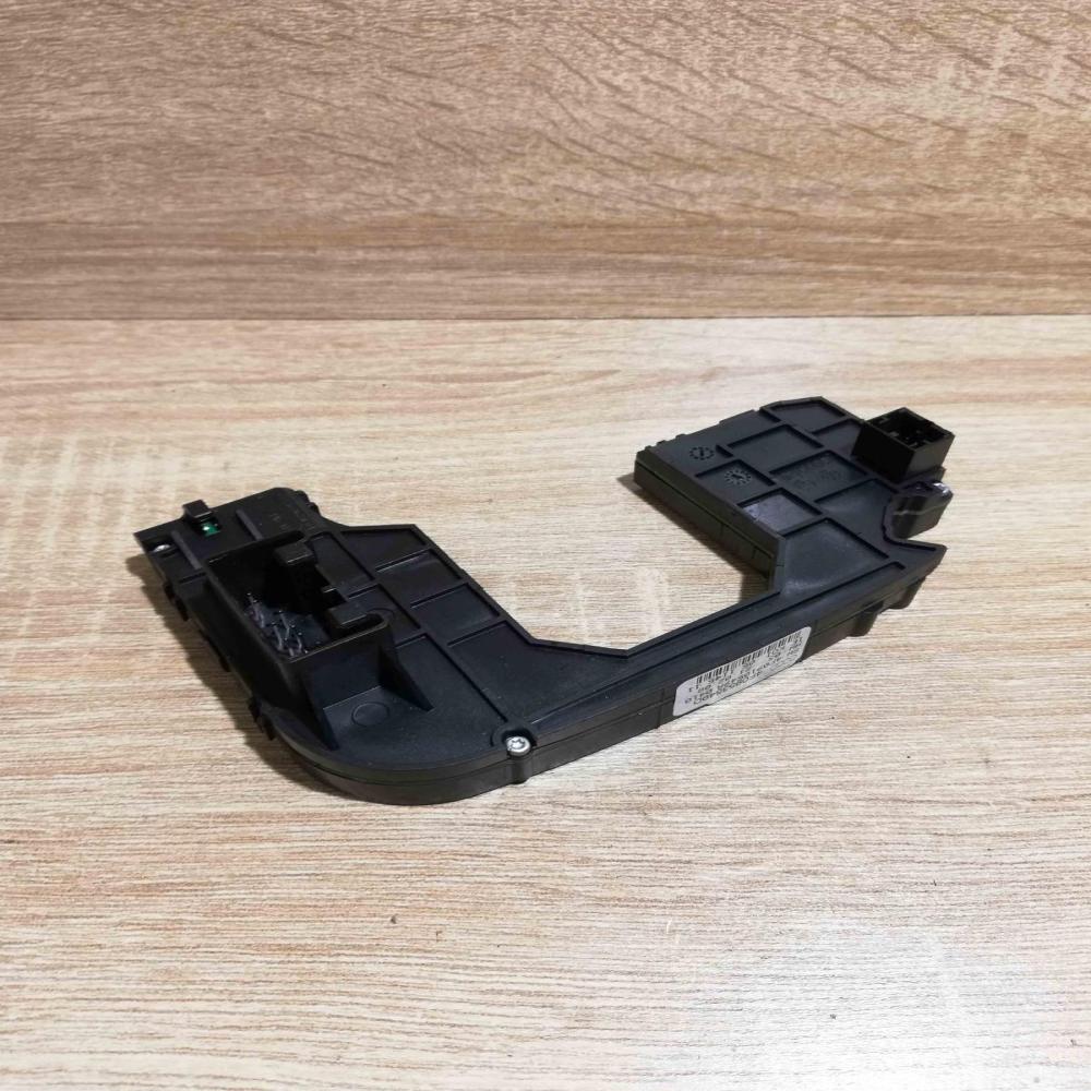 4F0953549D Column Stalk Interface  Wiper turn signal indicator stalk/switch Audi