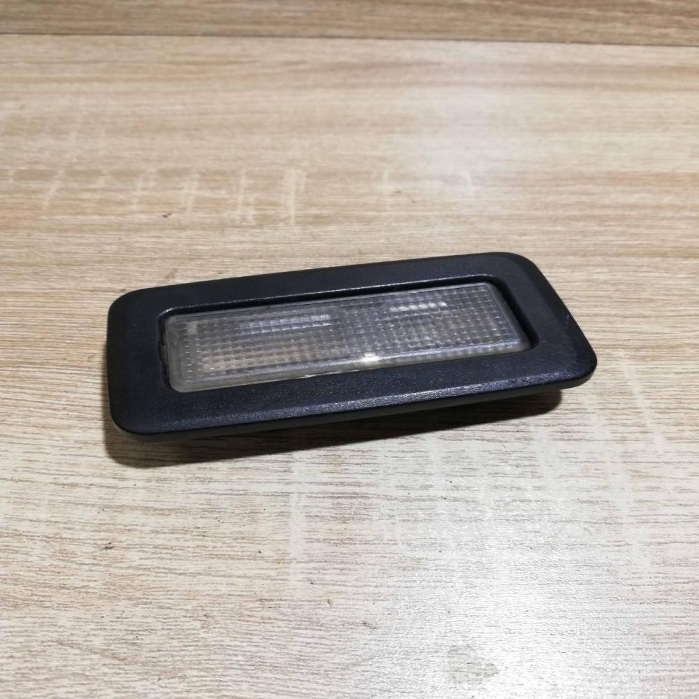 9130833   Front door interior light BMW X5 F15