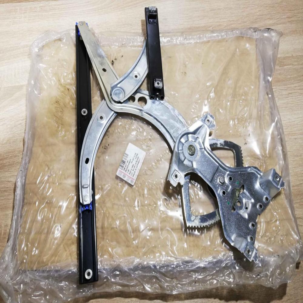 8A0837461   Front door electric window regulator Audi A6 S6 C5 4B