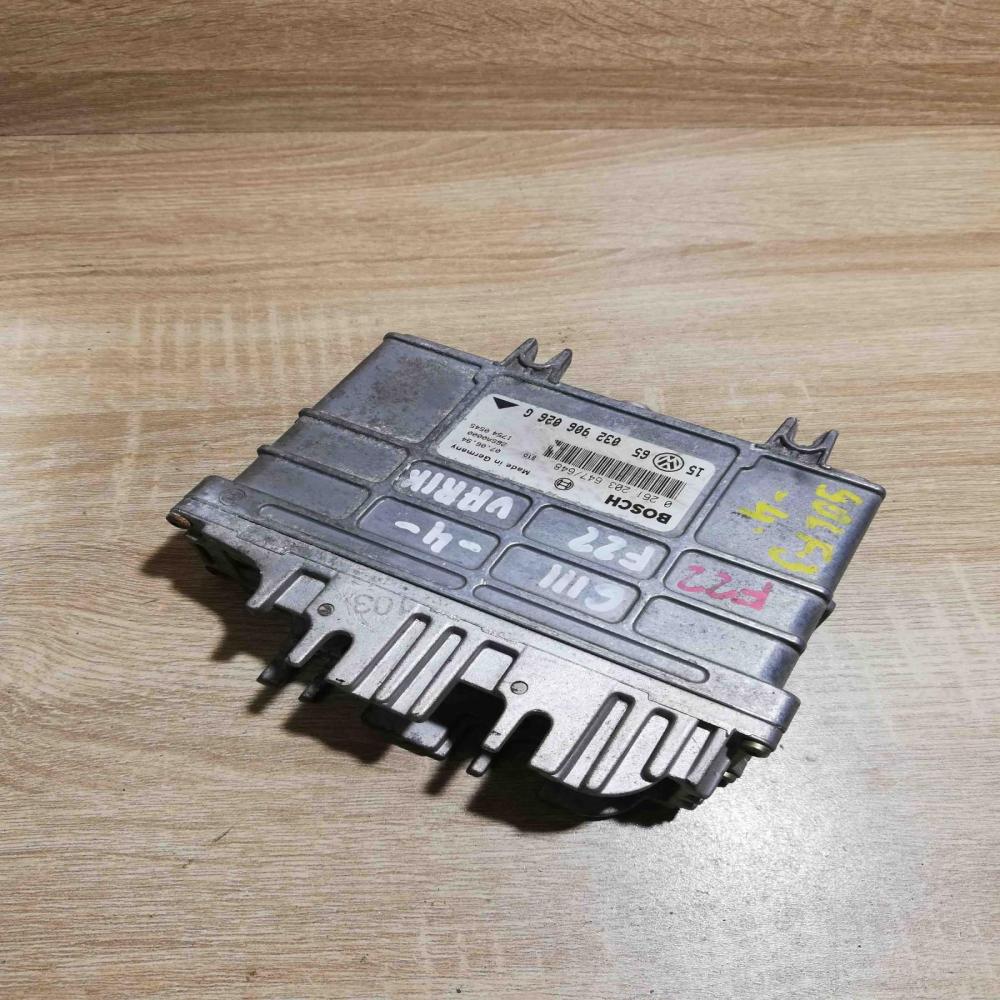 032906026G 0261203647  Engine control unit/module ECU Volkswagen Golf III