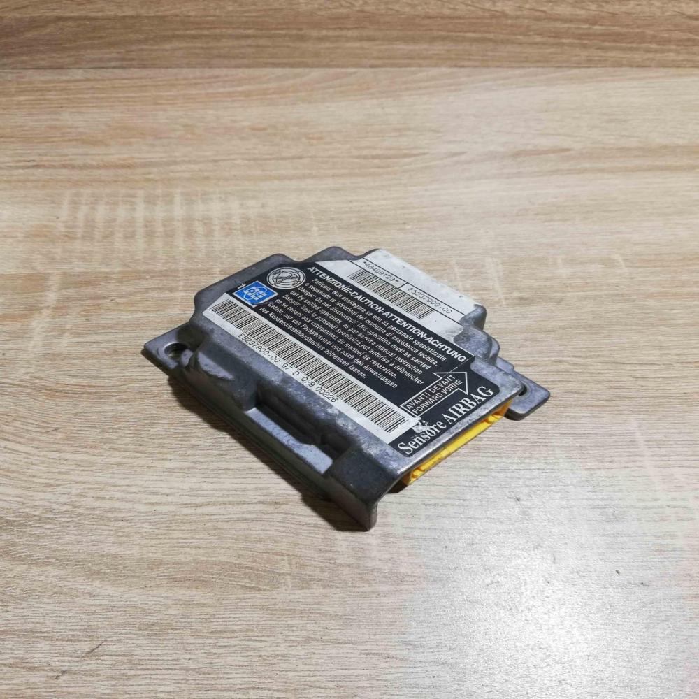 E5237900 00   Airbag control unit/module Fiat Marea