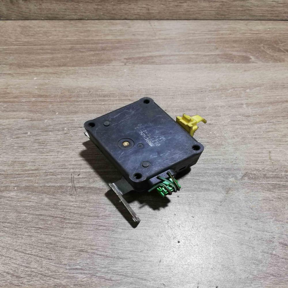 063700 4500   Air flap motor/actuator Honda Civic