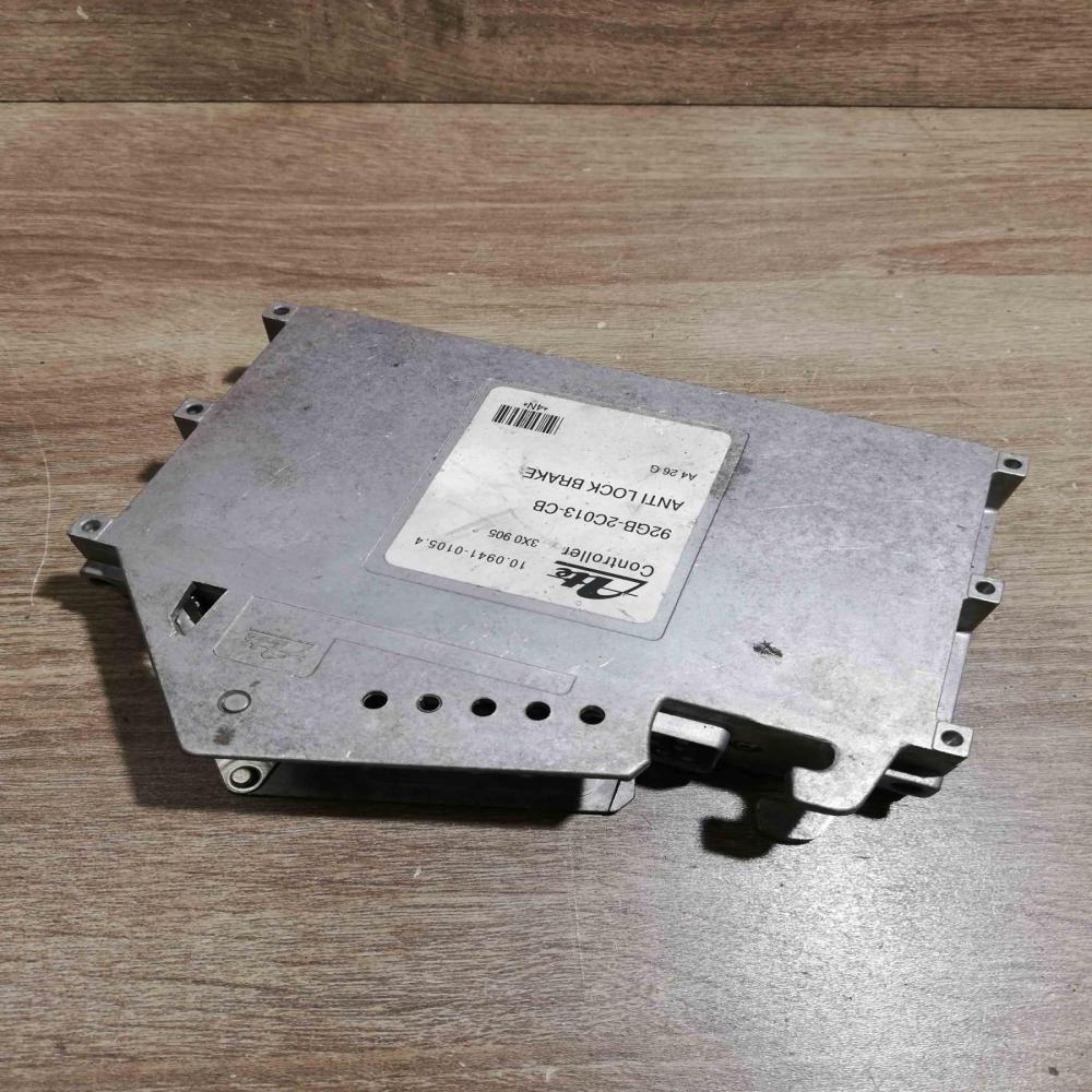 92GB 2C013 CB   ABS control unit/module Ford Scorpio