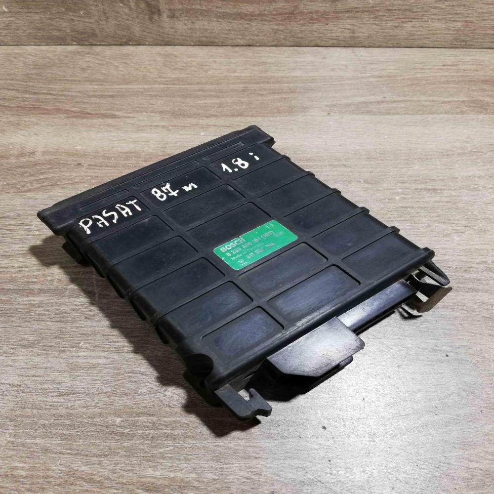 0280800104 811906264  Engine control unit/module ECU Audi 80 90 S2 B4