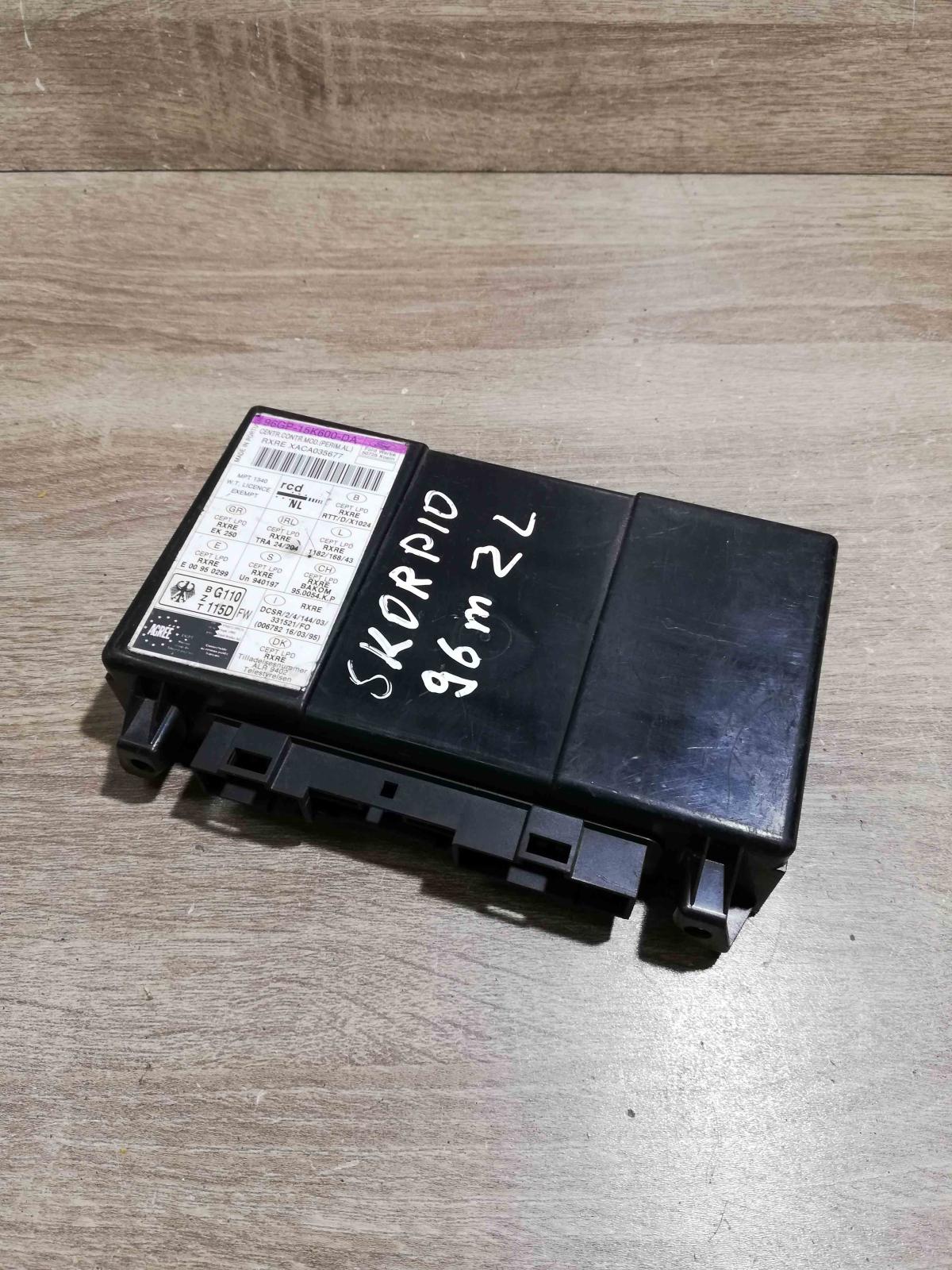 96GP 15K600 DA   Comfort/convenience module Ford Scorpio
