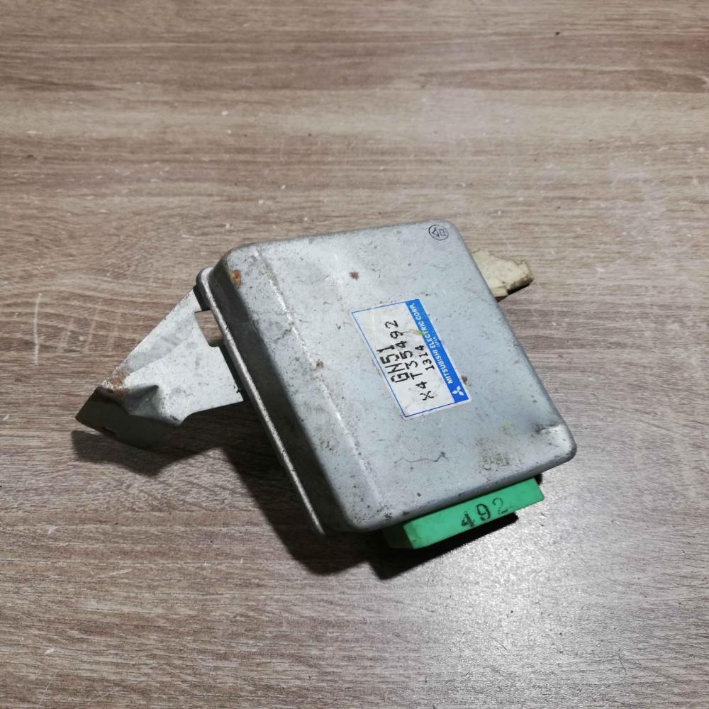 X4T35492   Gearbox control unit/module Mazda 626