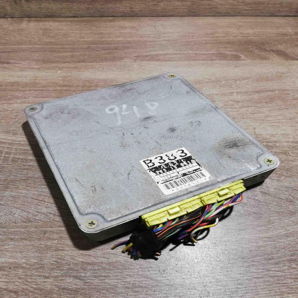 079700 2943   Engine control unit/module ECU Mazda 323