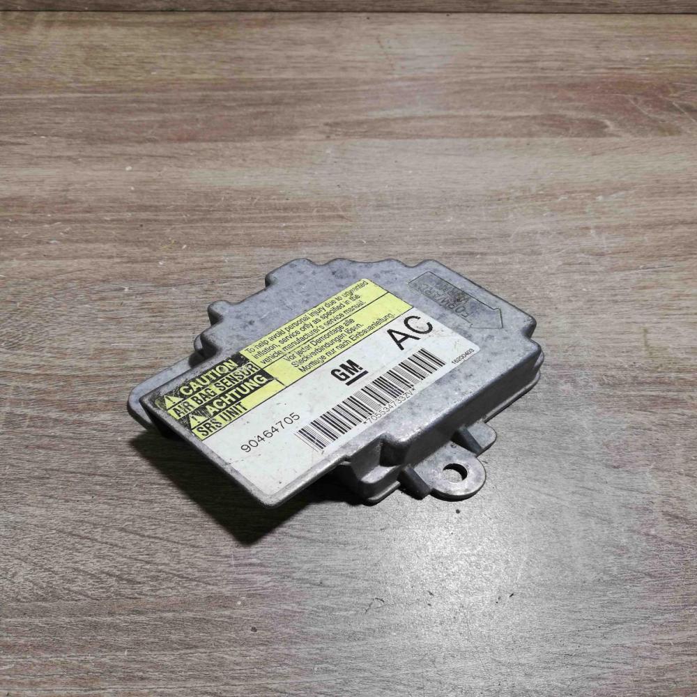 90464705   Airbag control unit/module Opel Vectra B