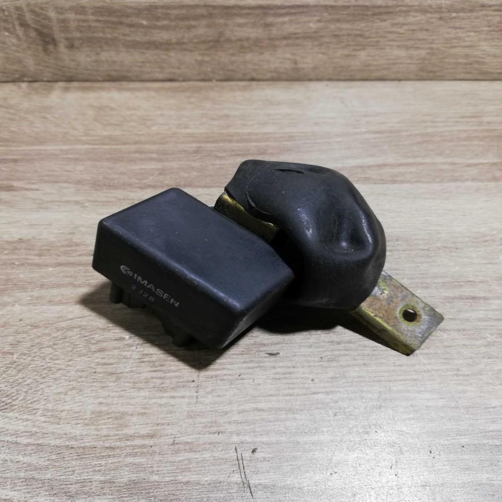 2J28   Other relay Toyota RAV 4 (XA10)