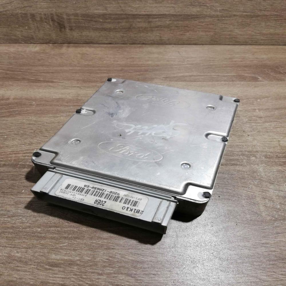 92GB 12A650 EA 2GEA  Engine control unit/module ECU Ford Scorpio