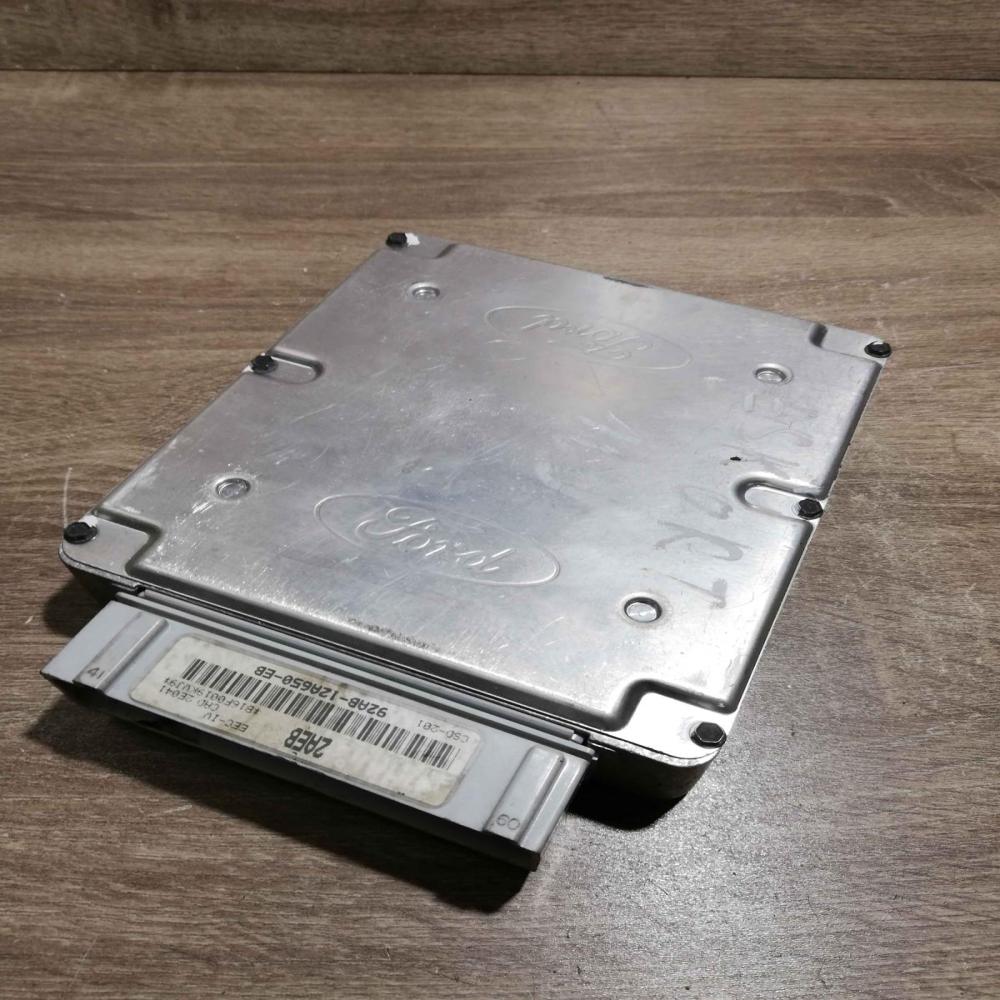 92AB 12A650 EB 2AEB  Engine control unit/module ECU Ford Escort