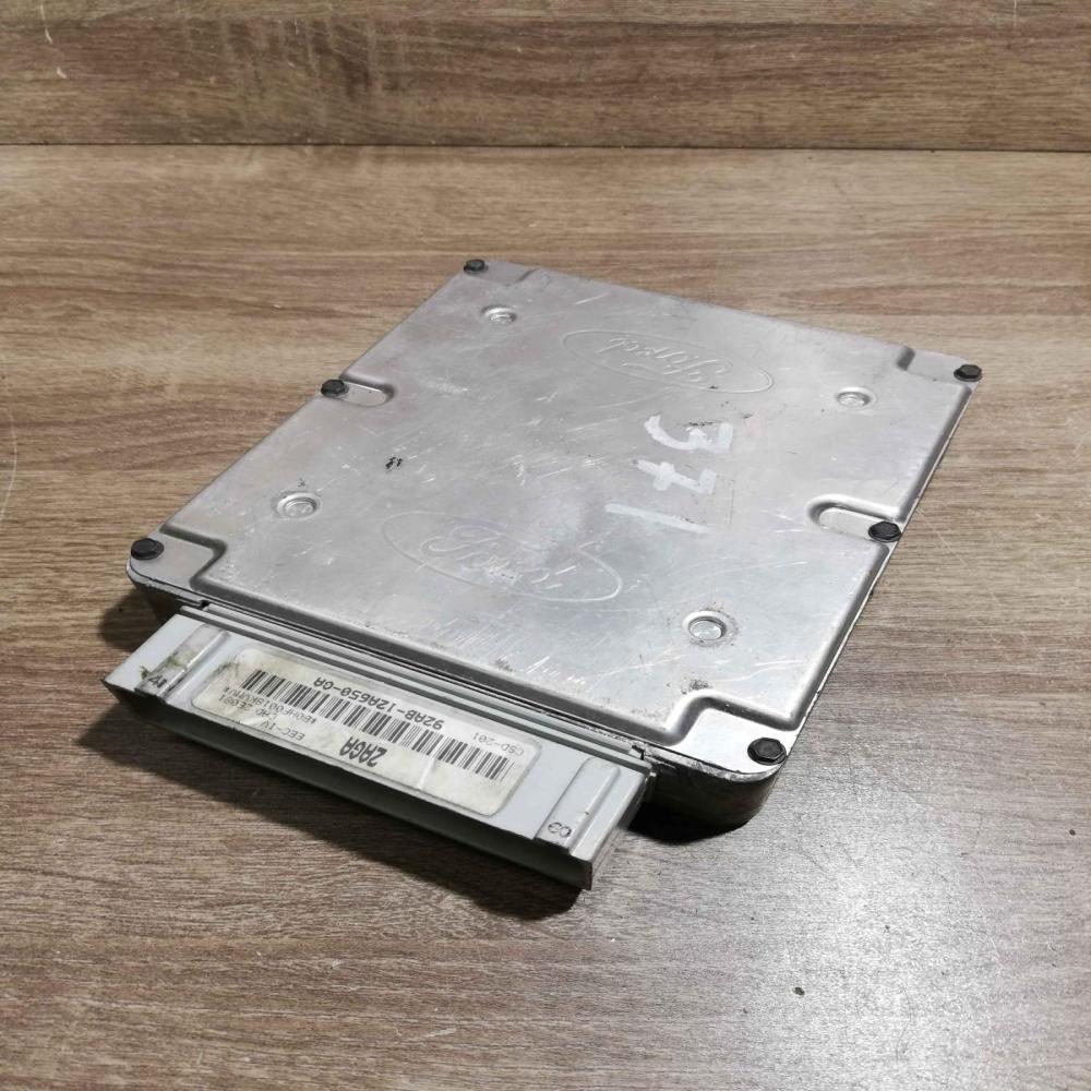 92AB 12A650 GA 2AGA  Engine control unit/module ECU Ford Fiesta