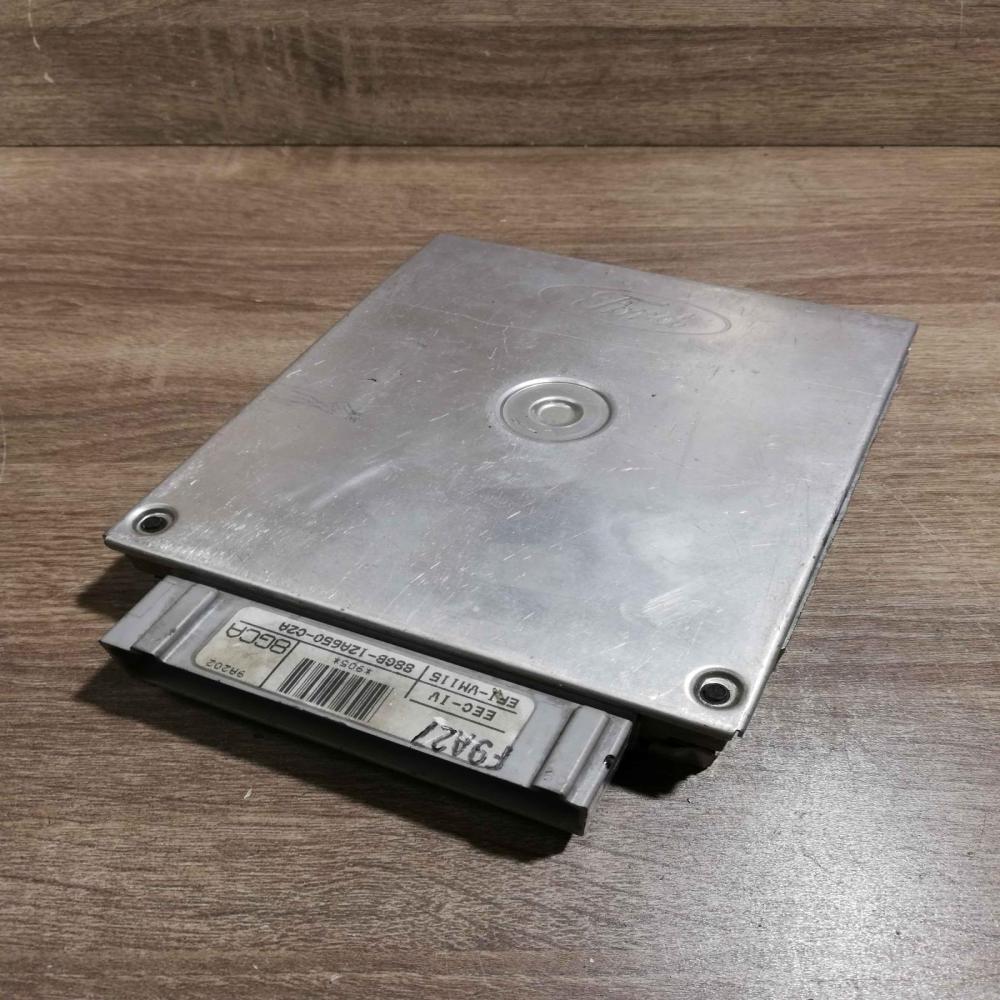 88GB 12A650 C2A 8GCA  Engine control unit/module ECU Ford Scorpio