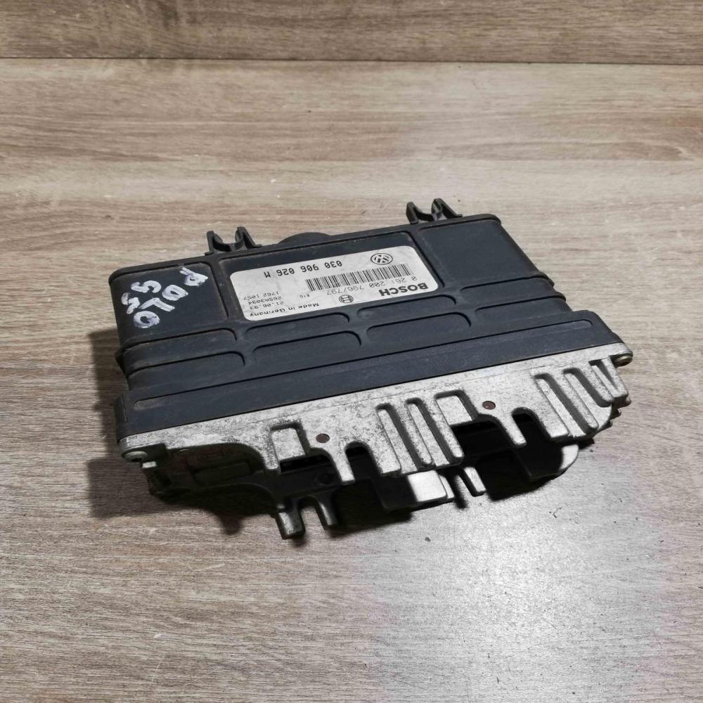 030906026 M 0261200796  Engine control unit/module ECU Volkswagen Polo III 6N 6N