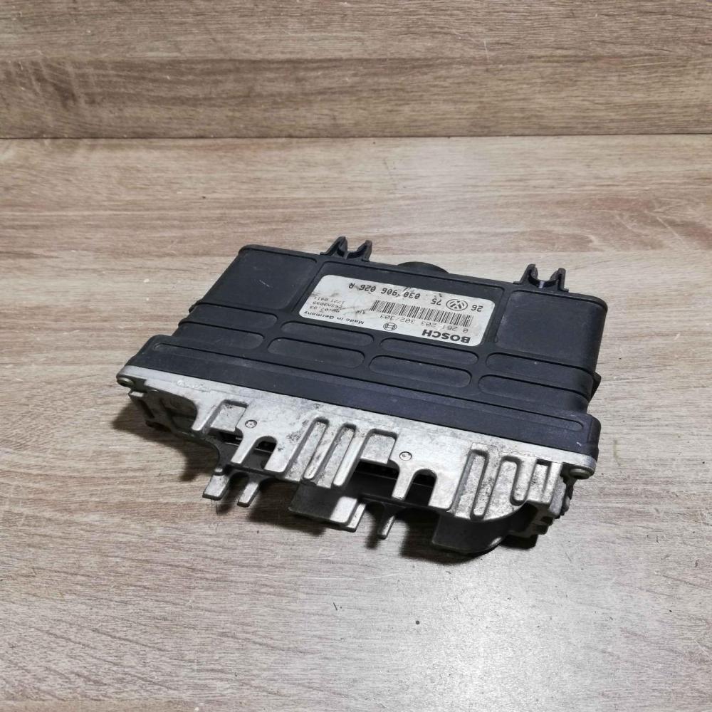 030906026 R 0261203302  Engine control unit/module ECU Volkswagen PASSAT B7