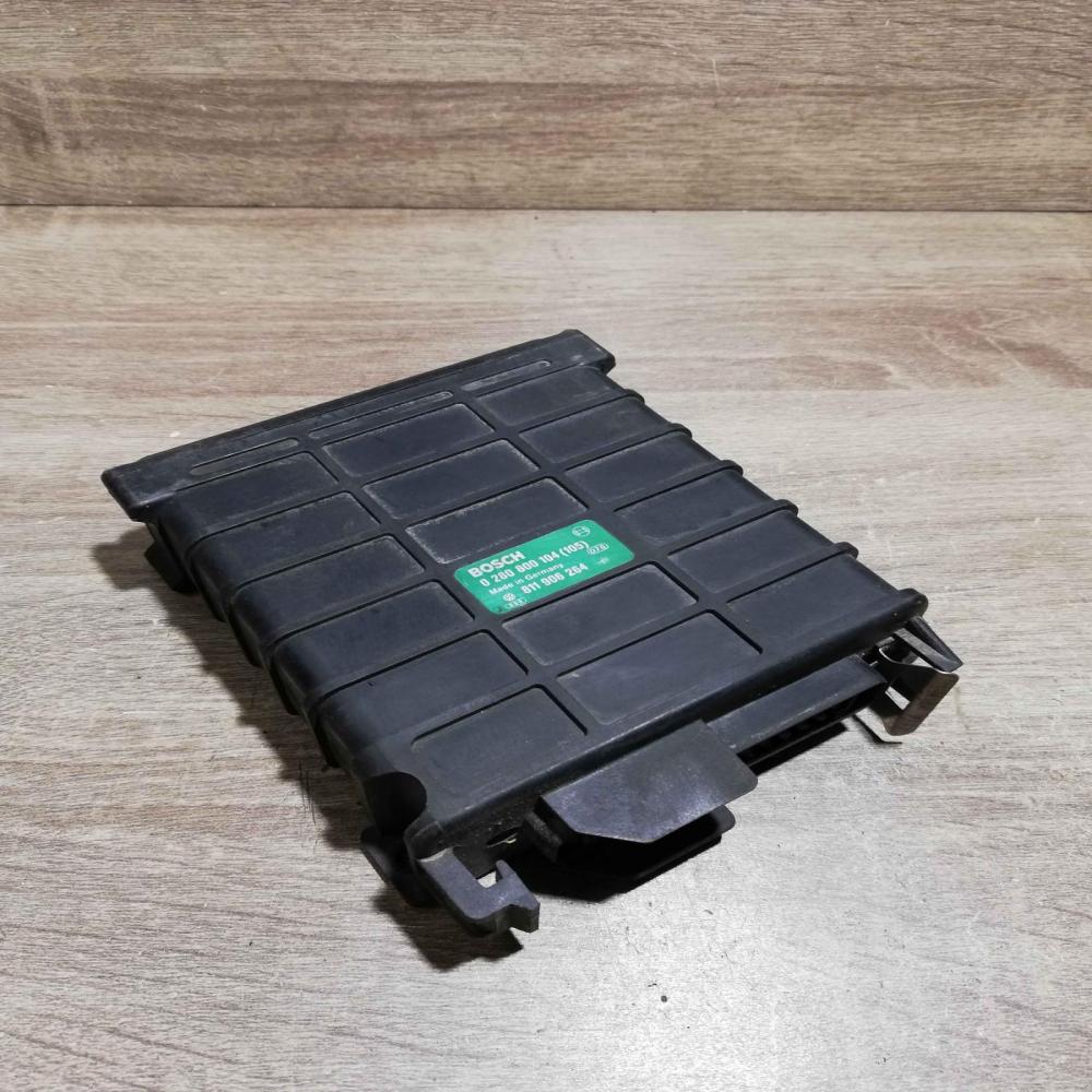 0280800104 811906264  Engine control unit/module ECU Audi 80 90 S2 B4