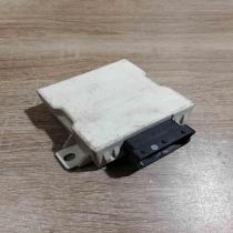 150 696   Window wiper relay Toyota Avensis T250