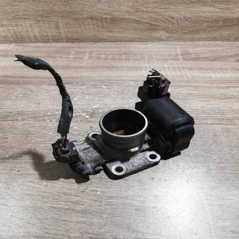 192300 2010   Electric throttle body valve Toyota Corolla Verso AR10