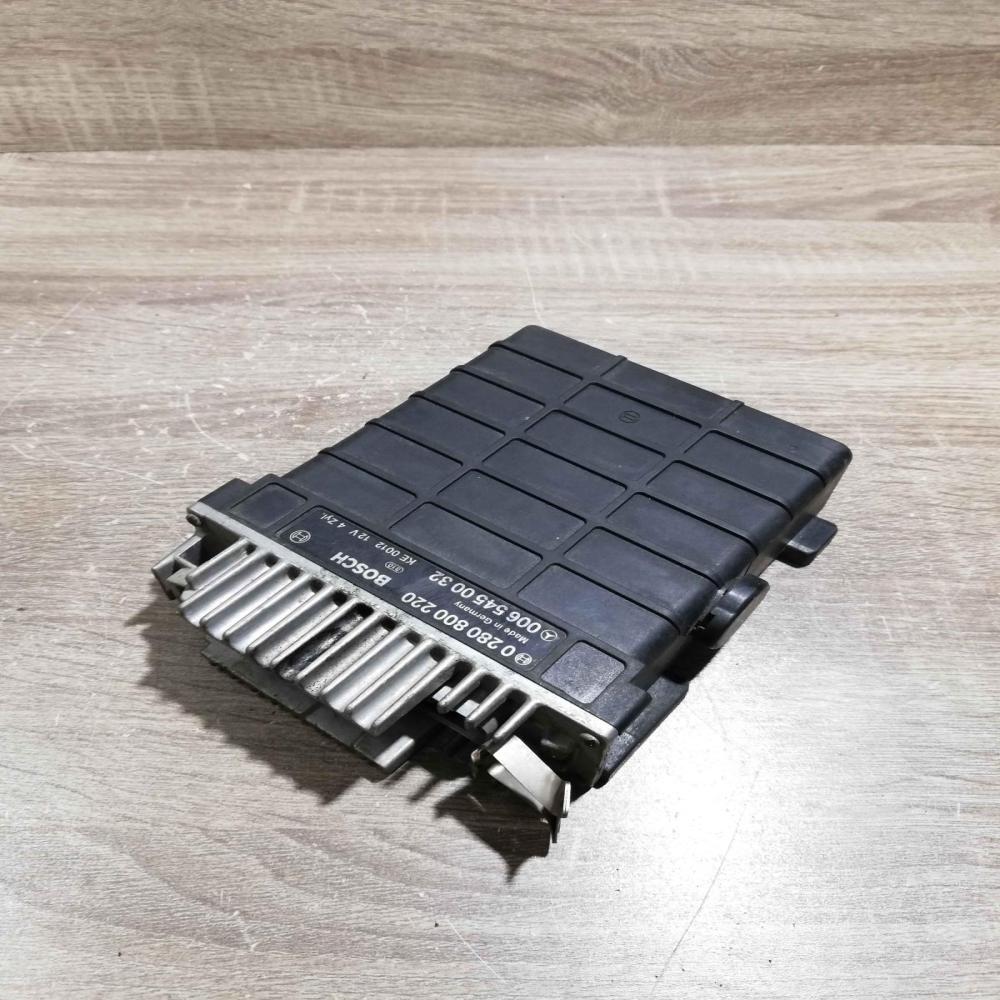 0065450032 0280800220  Engine control unit/module ECU Mercedes-Benz 190 W201