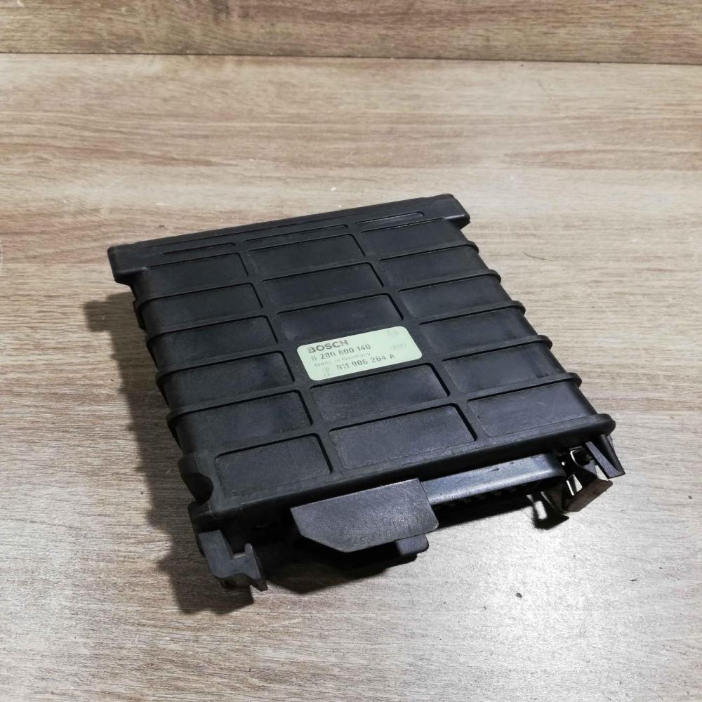 0280800140 811906264A  Engine control unit/module ECU Audi 80 90 B3