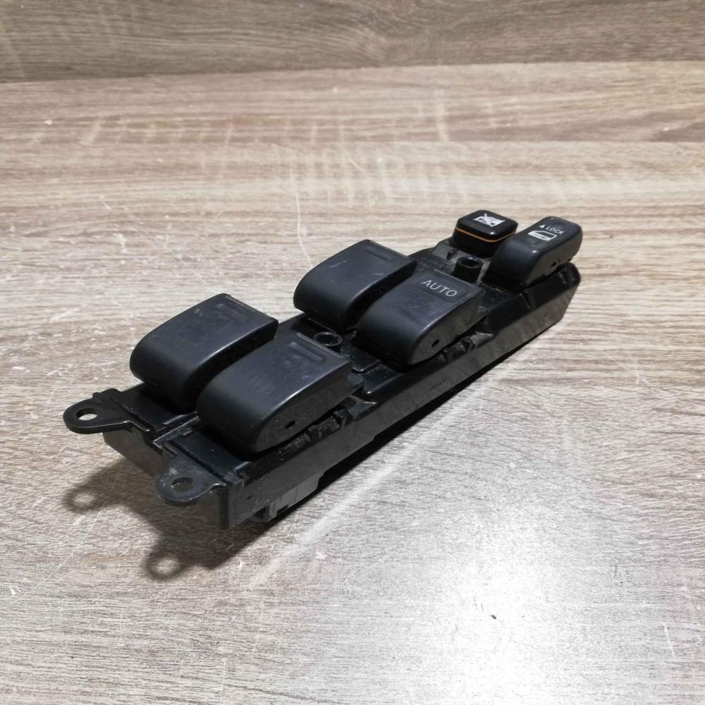 84820 47012 515358HM4701  Electric window control switch Toyota Prius (XW20)