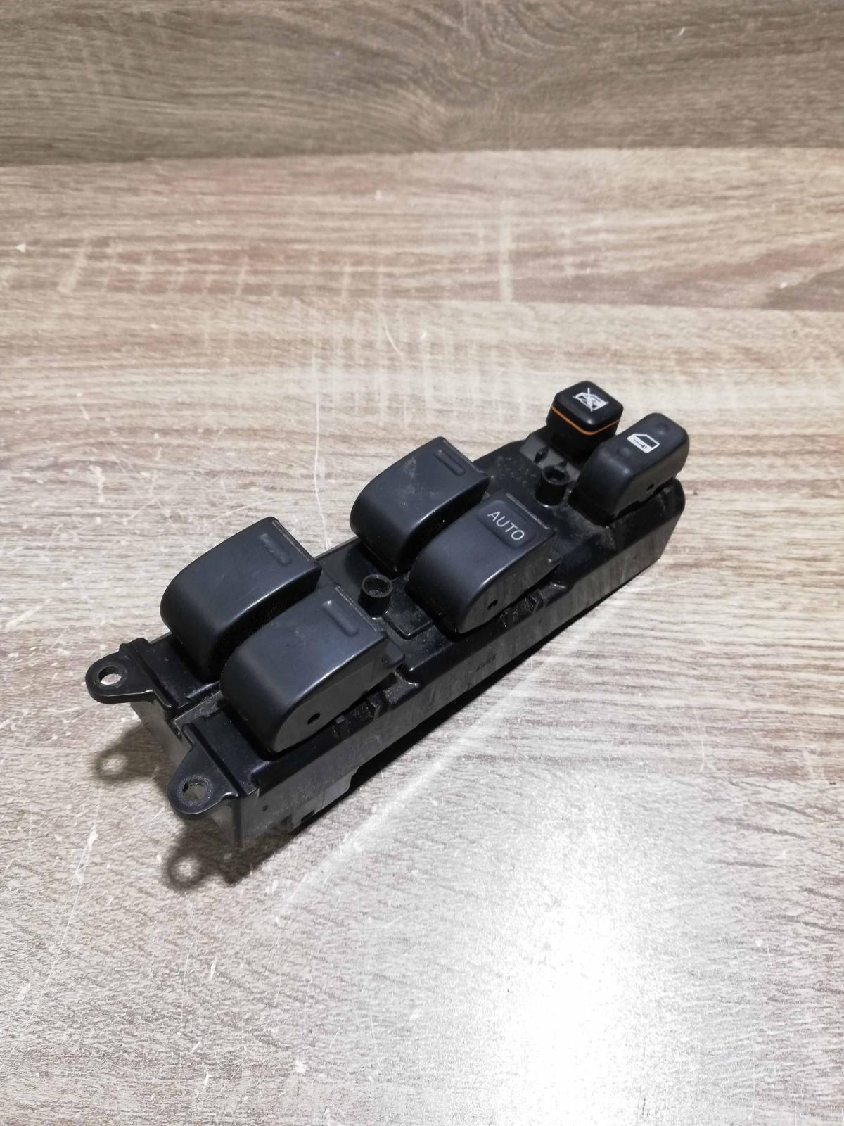 84820 47011 515050HM4701  Electric window control switch Toyota Prius (XW20)