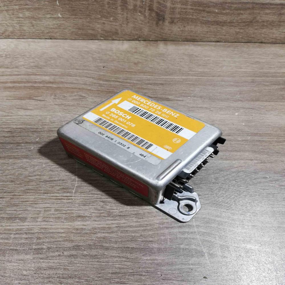 0008207226 0285001078  Airbag control unit/module Mercedes-Benz E W214