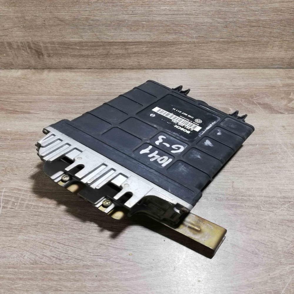0261200784 1H0907311H  Engine control unit/module ECU Volkswagen Golf III