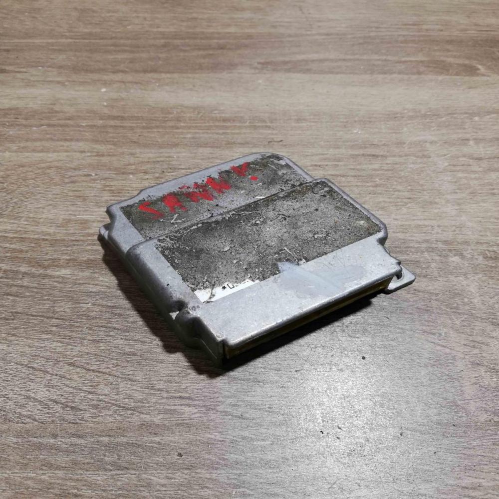 0285001304   Airbag control unit/module Audi A3 S3 8L