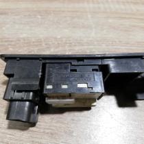 183575   Wing mirror switch Toyota Avensis T250