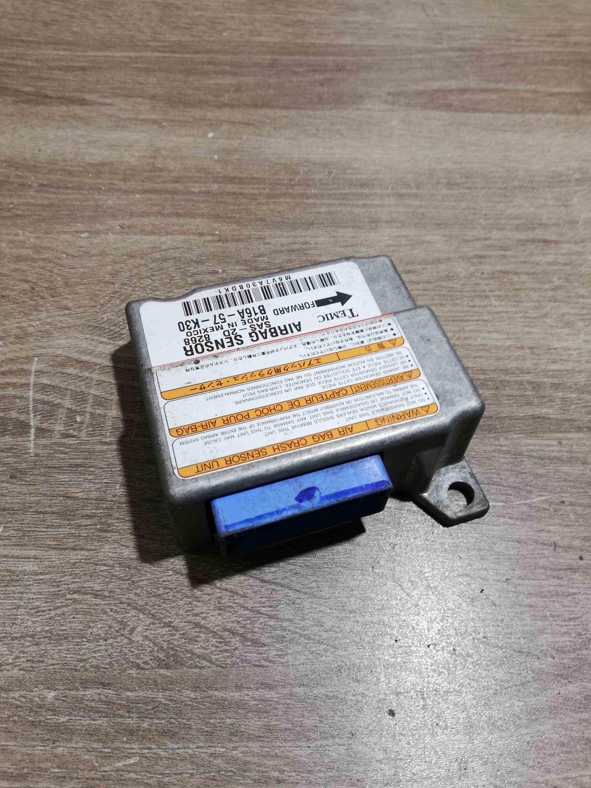 B16A 57 K30   Airbag control unit/module Mazda 323 F