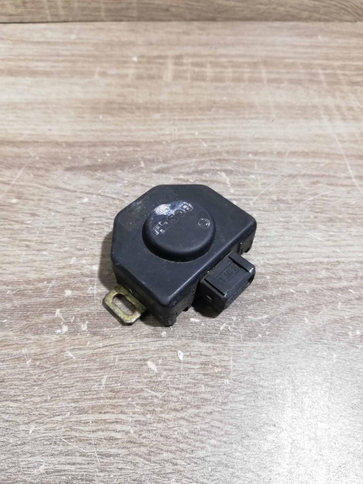 0280120302   Throttle valve position sensor BMW 5 E34