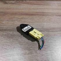 89831 05010   Airbag deployment crash/impact sensor Toyota Avensis T250