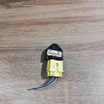 89831 05010   Airbag deployment crash/impact sensor Toyota Avensis T250