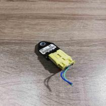 89833 05010   Airbag deployment crash/impact sensor Toyota Avensis T250