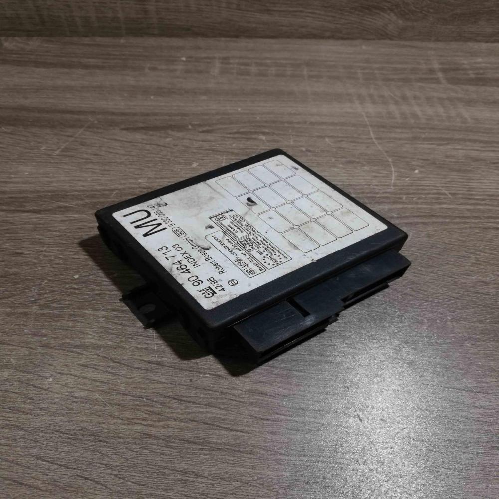 90464713   Comfort/convenience module Opel Omega B1