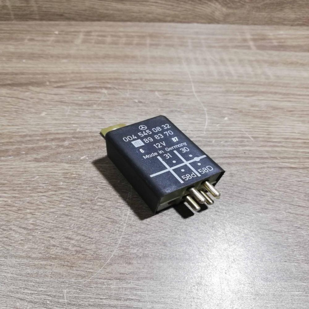0045450832 898370  Other relay Mercedes-Benz E W124