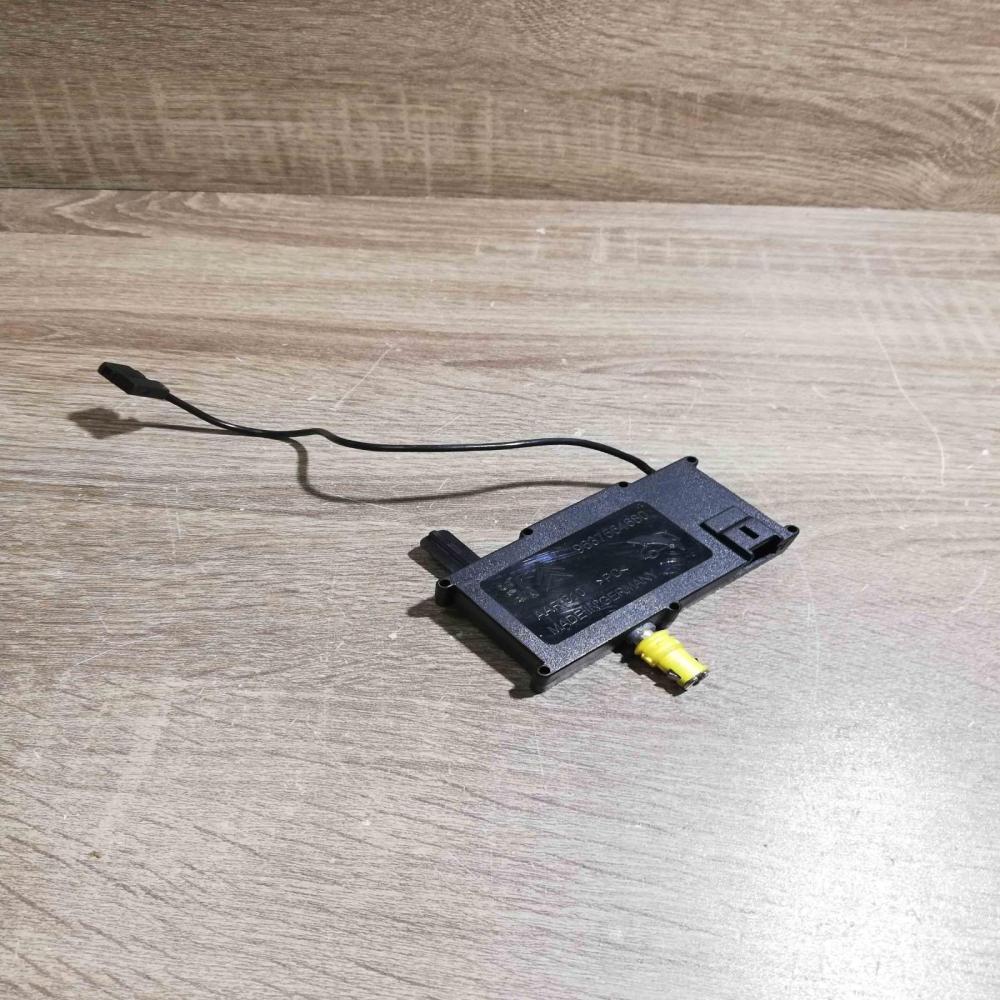 9637564680   Aerial antenna amplifier Peugeot 607